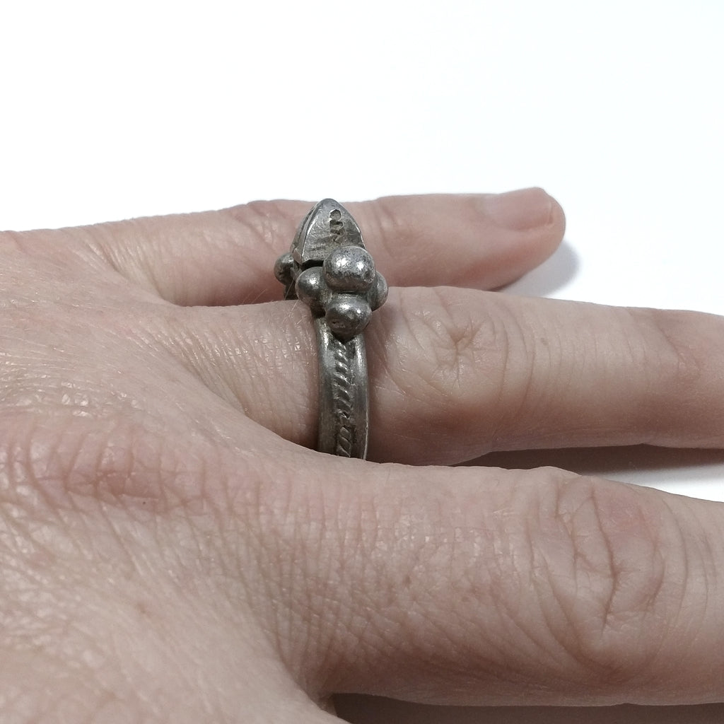 ANELLO artigianale in argento antico ANELLO ETNICO | GIOIELLI IN ARGENTO