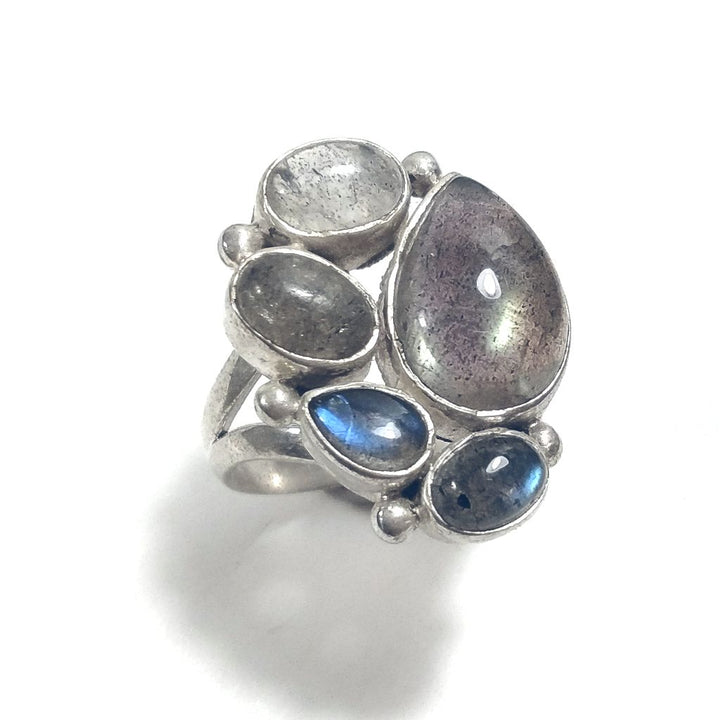 Ring with 925 silver stone with Labradorite
