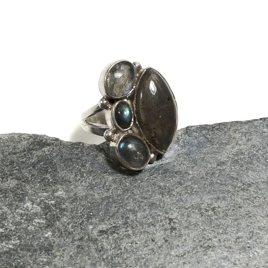Anello con pietra in argento 925 con Labradorite | GIOIELLI IN ARGENTO