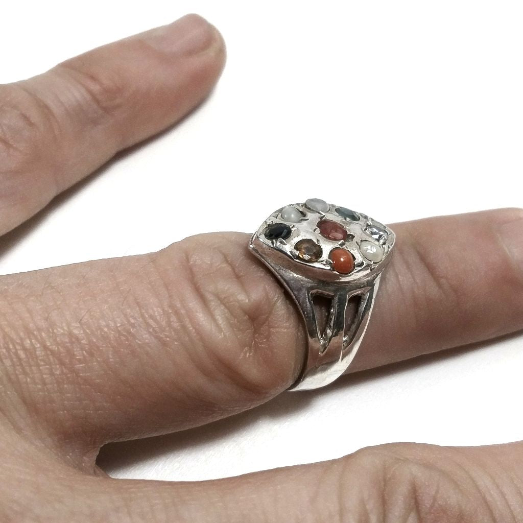 ANELLO ETNICO in argento 925 con NAVRATAN Radice di Rubino , Radice di Smeraldo | GIOIELLI ETNICI