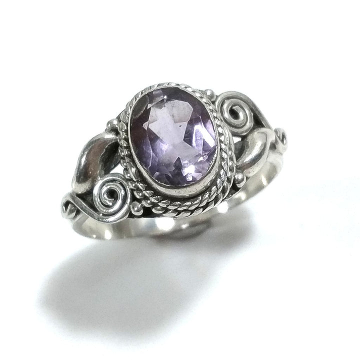 Anello ISHITA con pietra in argento 925 con Topazio mistico, Pietra di luna | GIOIELLI ETNICI