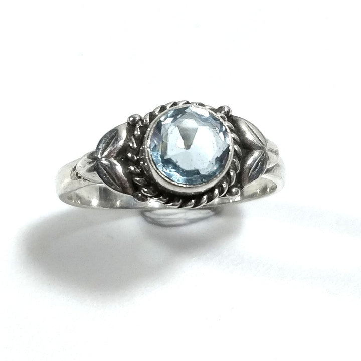 Anello con pietra in argento 925 con Topazio azzurro | GIOIELLI IN ARGENTO