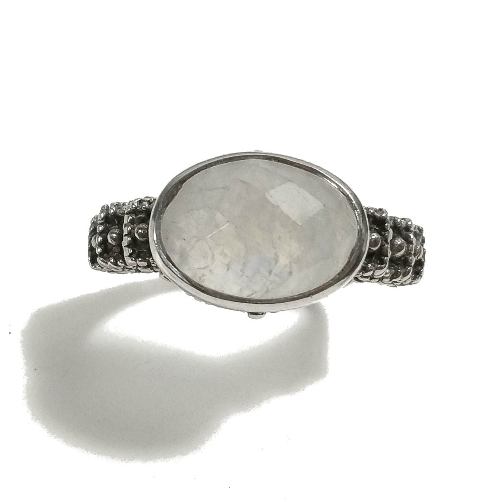 Anello con pietra in argento 925 con Pietra di luna | GIOIELLI IN ARGENTO
