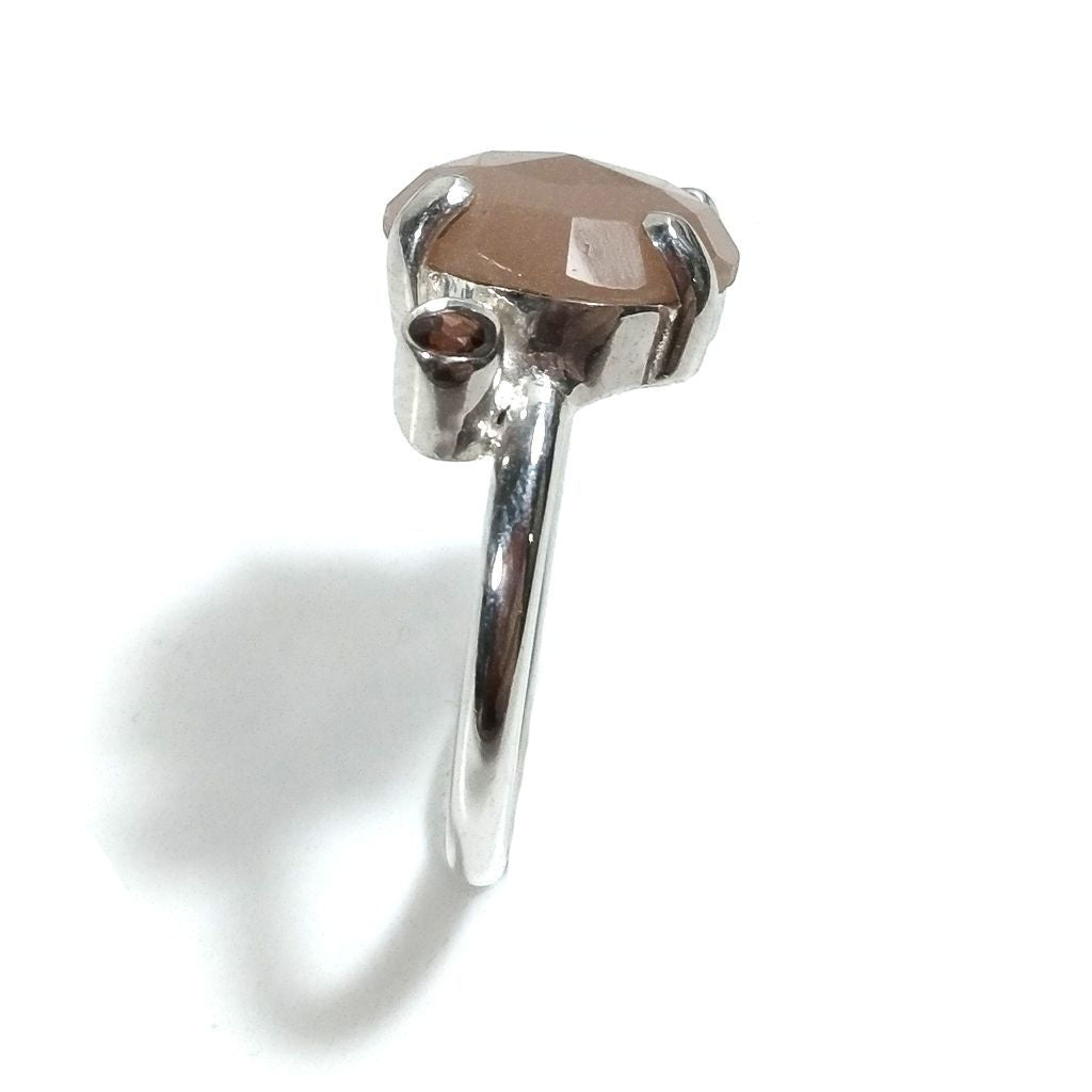 ANELLO artigianale in argento 925 con Pietra di luna - apricot | Gioielli in argento