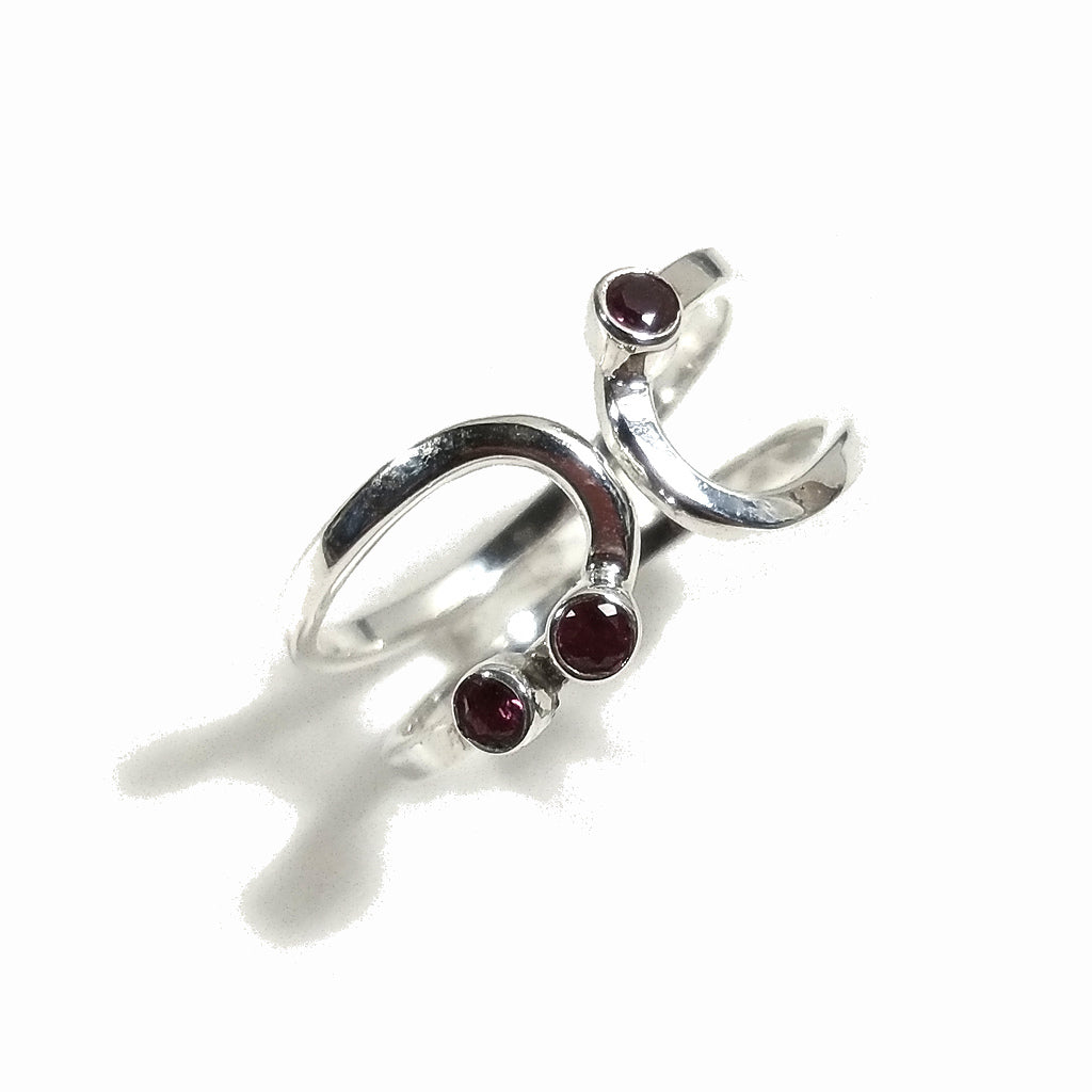 ANELLO minimal design in argento 925 con PIETRE | Gioielli contemporanei