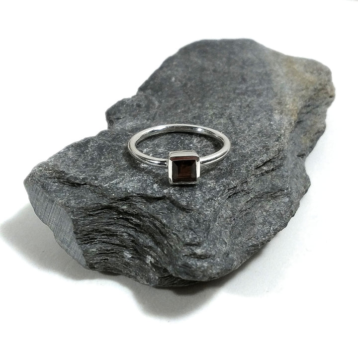Anello DADO sovrapponibile in argento 925 con pietra
