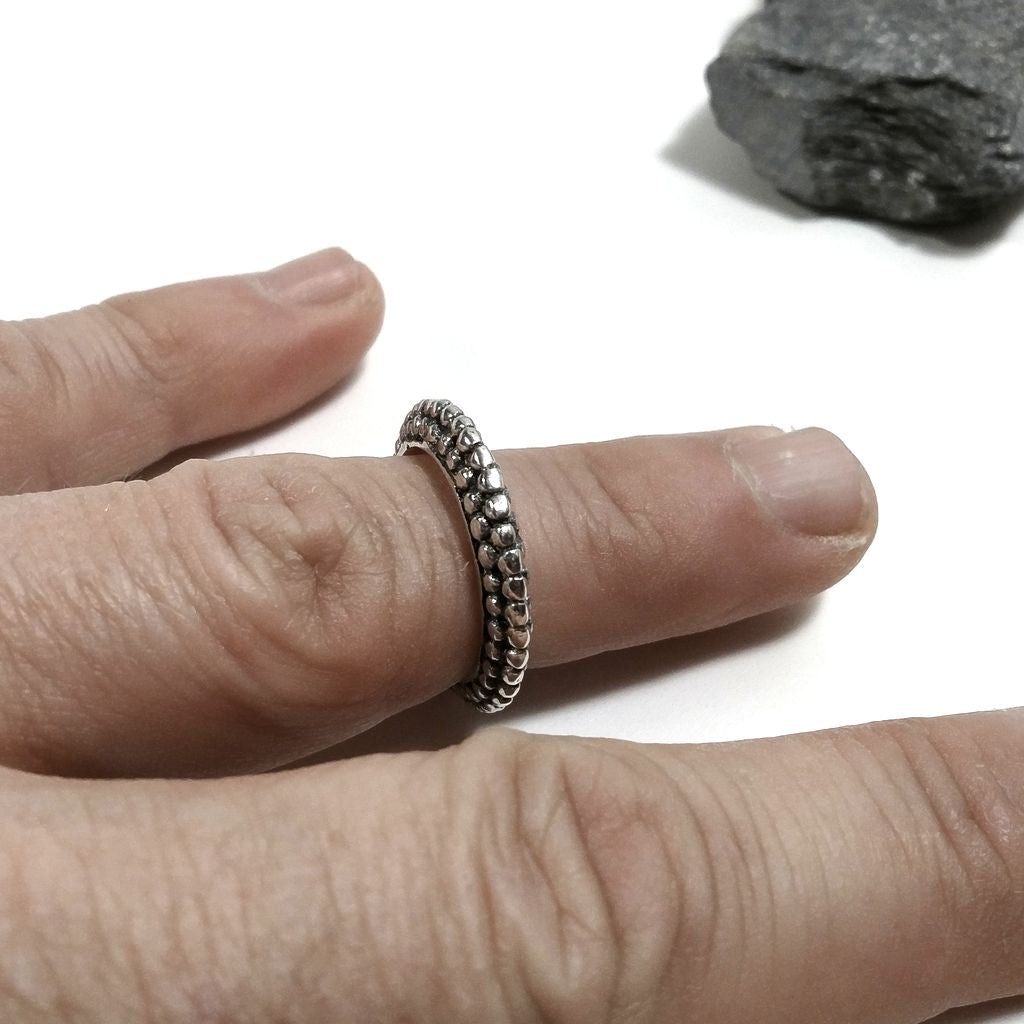 Fascia puntinata uomo o donna artigianale | ANELLO FASCIA d'argento 925