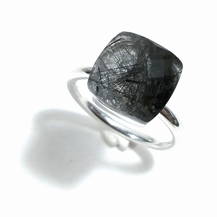 Ring mit Stein aus 925er Silber – GRATIS