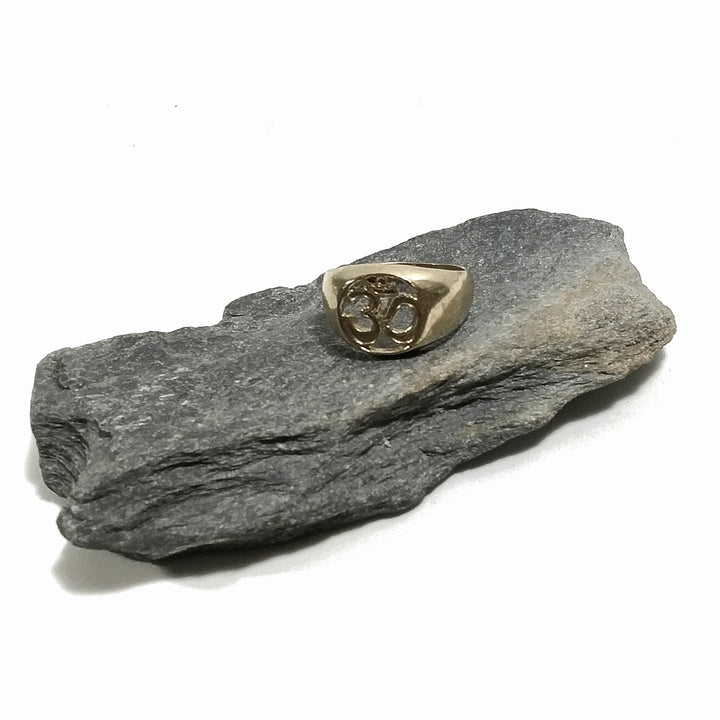 ANELLO artigianale con traforo in ottone | Anello OM| Gioielli in ottone
