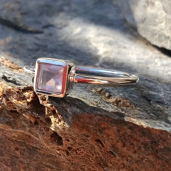 Anello DADO sovrapponibile in argento 925 con pietra | Minimal DADO