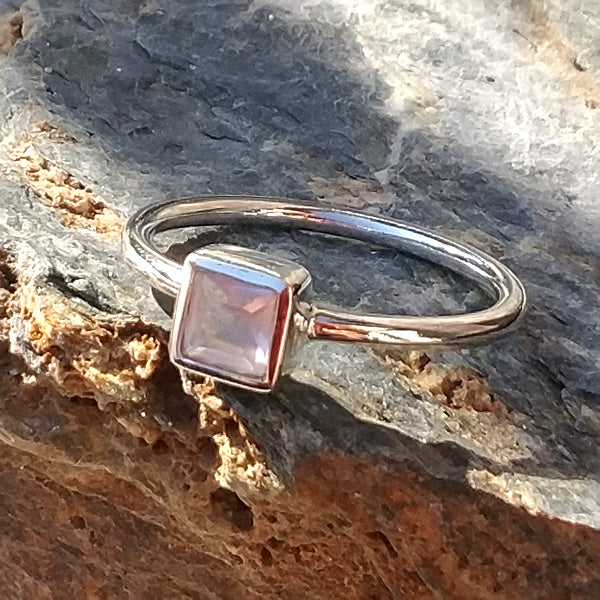 Anello DADO sovrapponibile in argento 925 con pietra | Minimal DADO