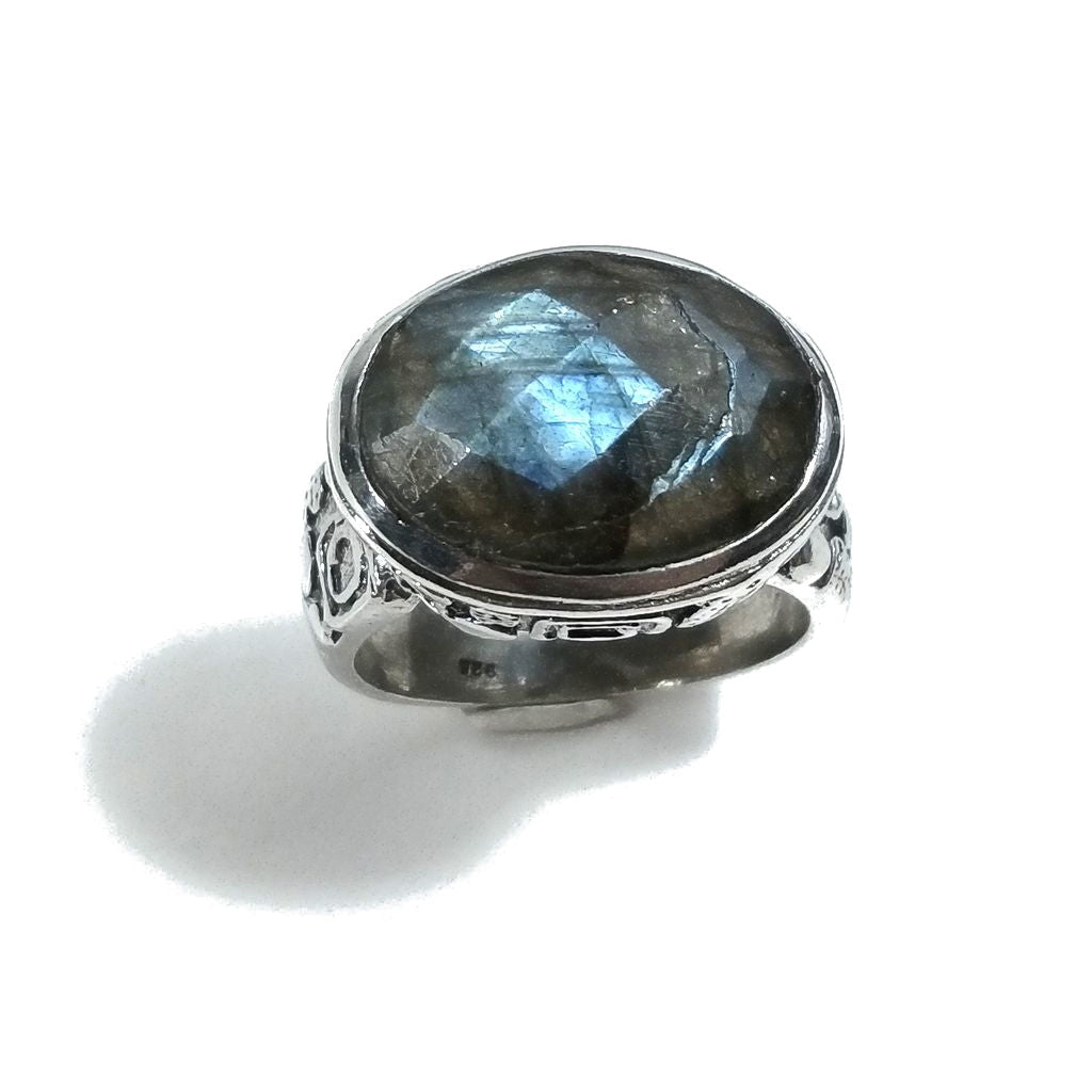 ANELLO artigianale in argento 925 con Labradorite | pietra sfaccettata