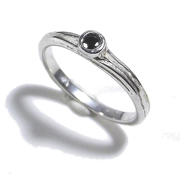 Anello artigianale NAOMIKA in argento 925 con pietra | Artigianato artistico in argento 925