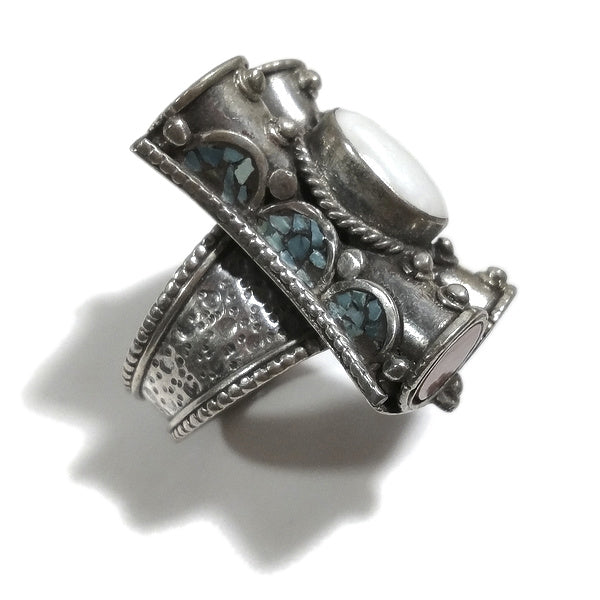 Anello TIBETANO JINPA con Madreperla in argento 925 | Gioielli etnici