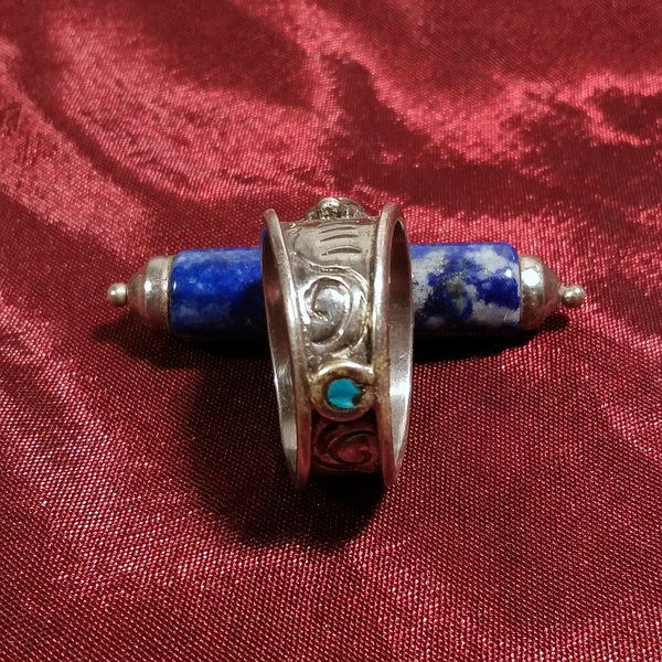 Anello TIBETANO TENZIN con Lapislazzuli in argento 925 | Gioielli etnici