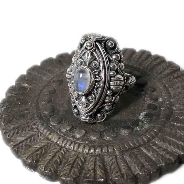 POISON RING 925 silver poison with moonstone