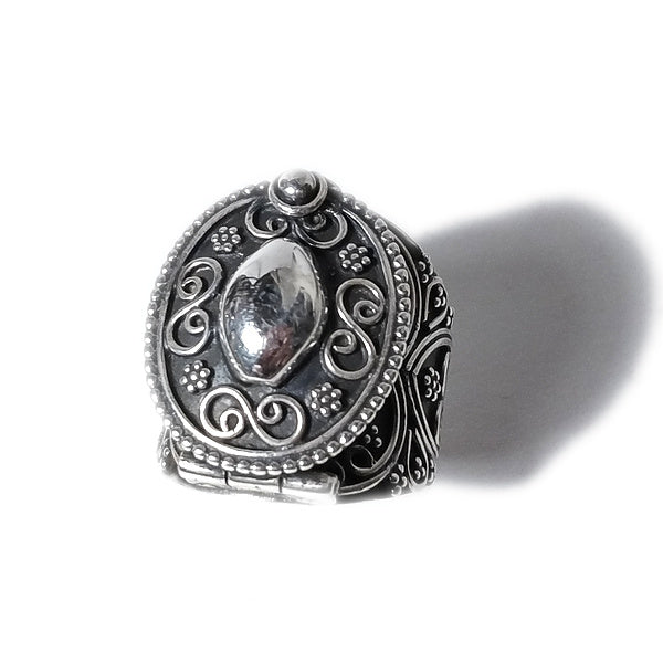 Anello veleno in argento 925 - MIRA