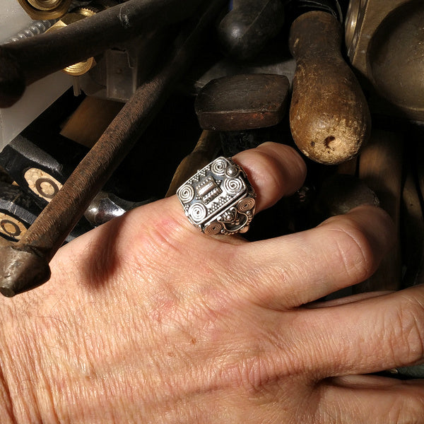 ANELLO HAMPI argento 925 veleno puntinato con pietra | Gioielli etnici