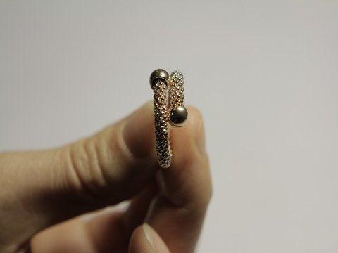 anello contrarie