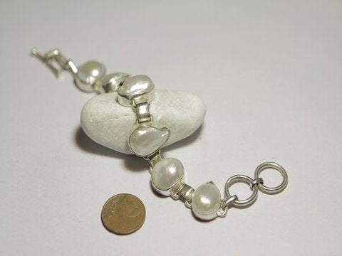 Women's silver bracelet and Scaramazze pearls