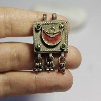 Ciondolo ETNICO argento antico KUNDAN MEENA