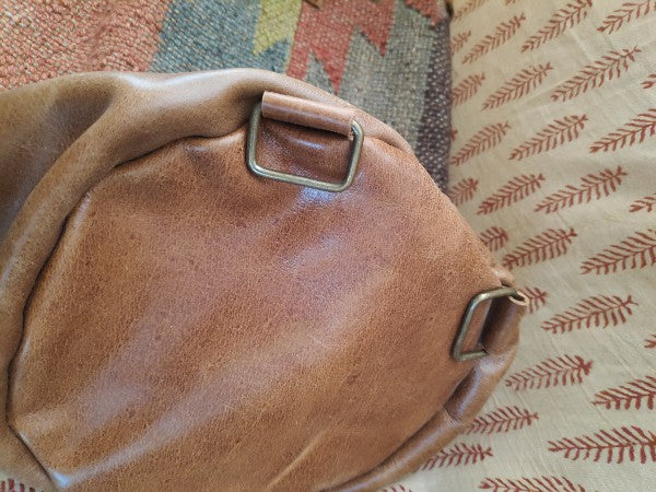 Tracolla/Zaino SUFI a SECCHIELLO artigianale realizzato con KILIM e Cuoio