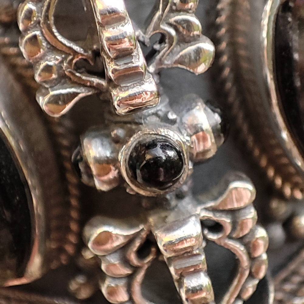 Bracciale rigido in argento 925 con pietra - HARIPURA