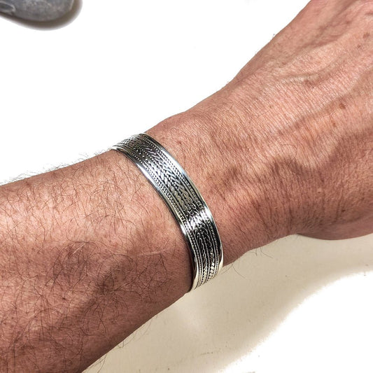 Bracciale rigido in argento 925 da uomo - GUNDAN