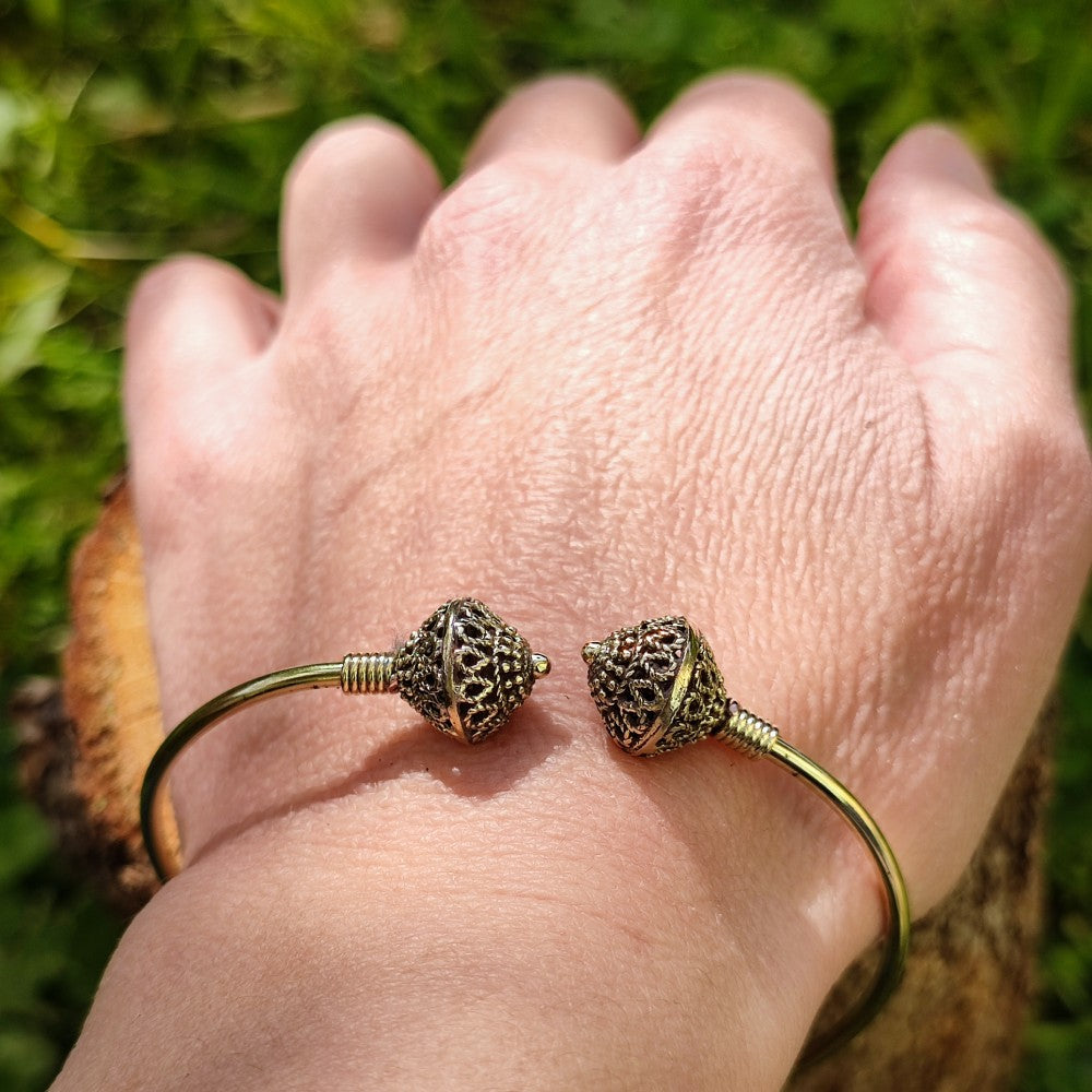 VINAYAK Bracciale indiano artigianale in ottone