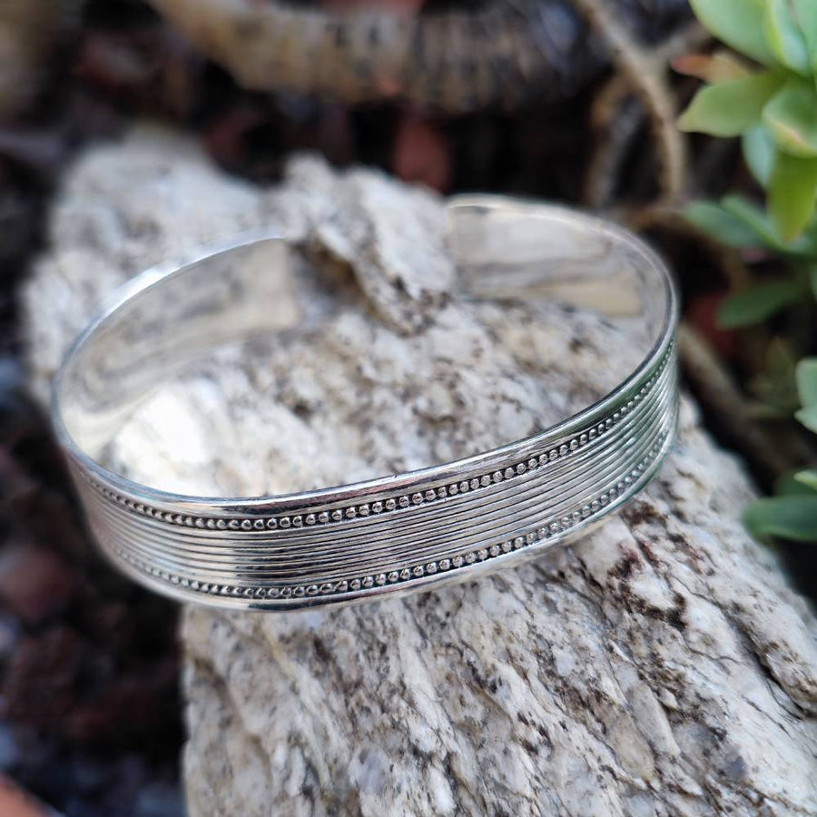 Bracciale etnico rigido in argento 925 - TILAIMAL