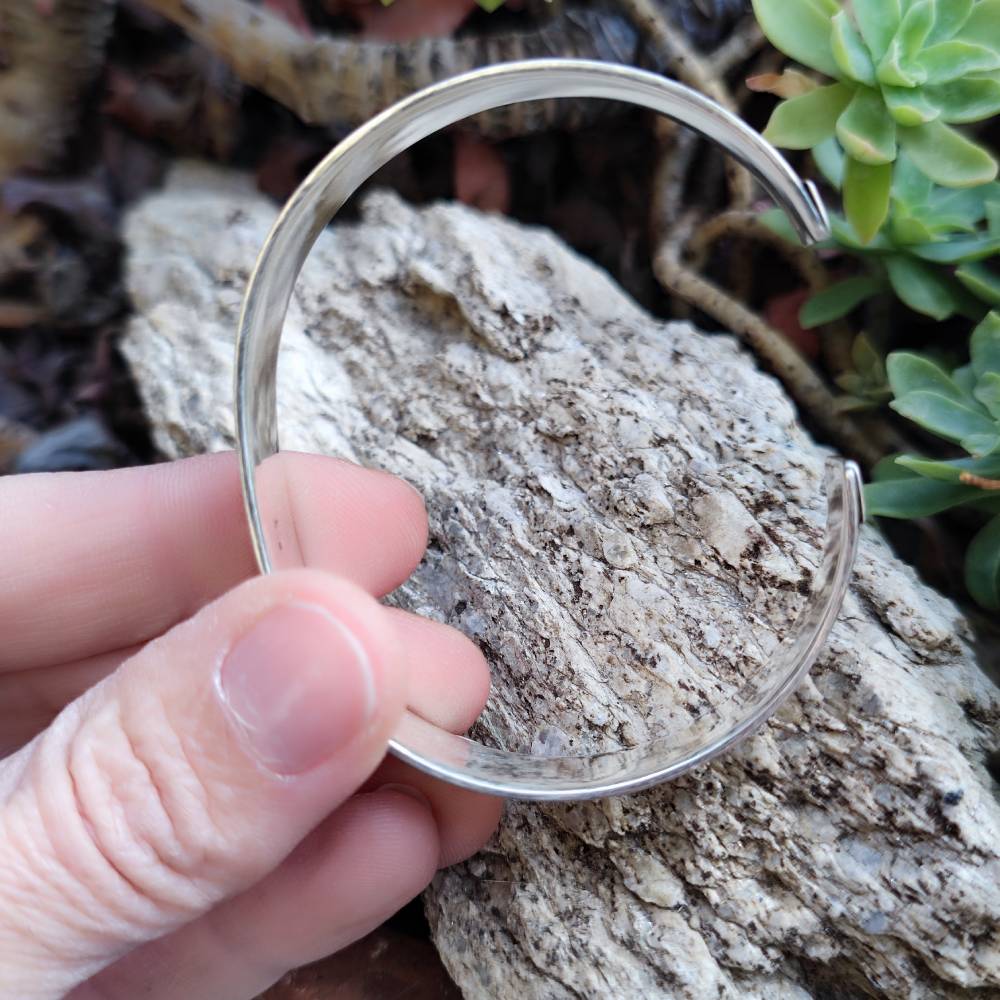 Bracciale etnico rigido in argento 925 - TILAIMAL
