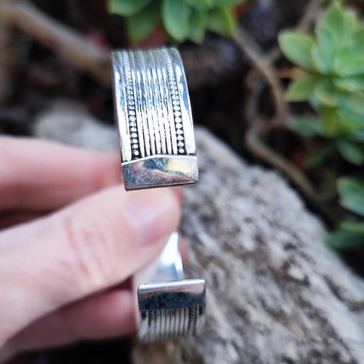 Bracciale etnico rigido in argento 925 - TILAIMAL