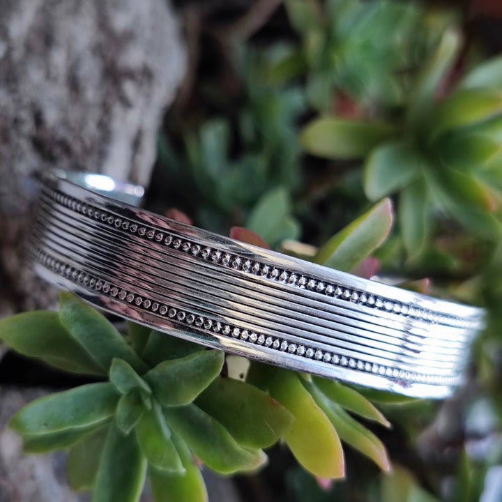 Bracciale etnico rigido in argento 925 - TILAIMAL