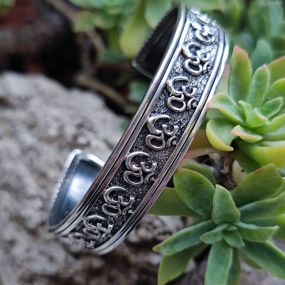 Bracciale in argento 925 OM - RUNIMAHUL
