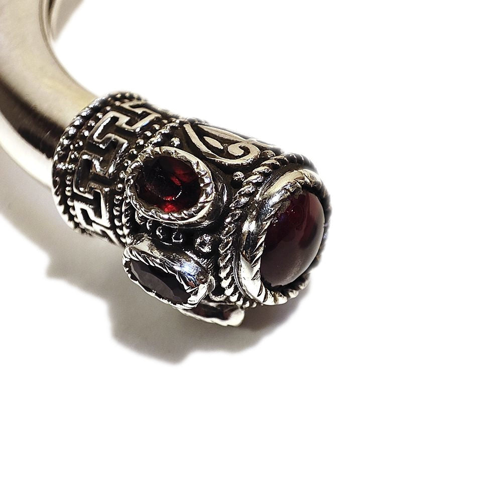 Bracciale rigido MAHA con Granato in argento 925
