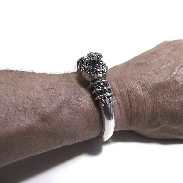 Bracciale etnico AAMANI in argento rigido | Gioielli etnici Il mondo di Wit
