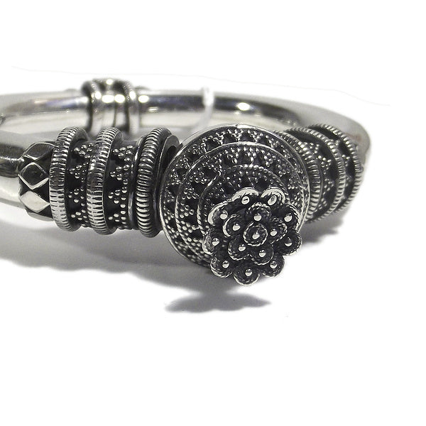 Bracciale etnico AAMANI in argento rigido | Gioielli etnici Il mondo di Wit