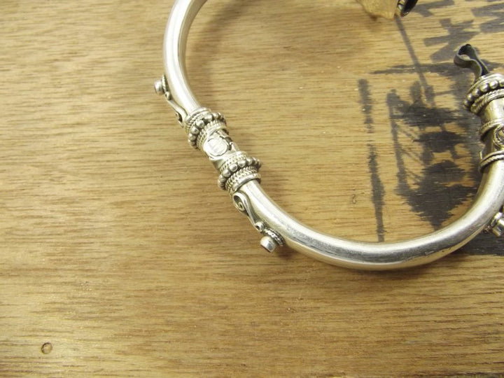 BRACCIALE fascia con filigrana e rubino - UMARI