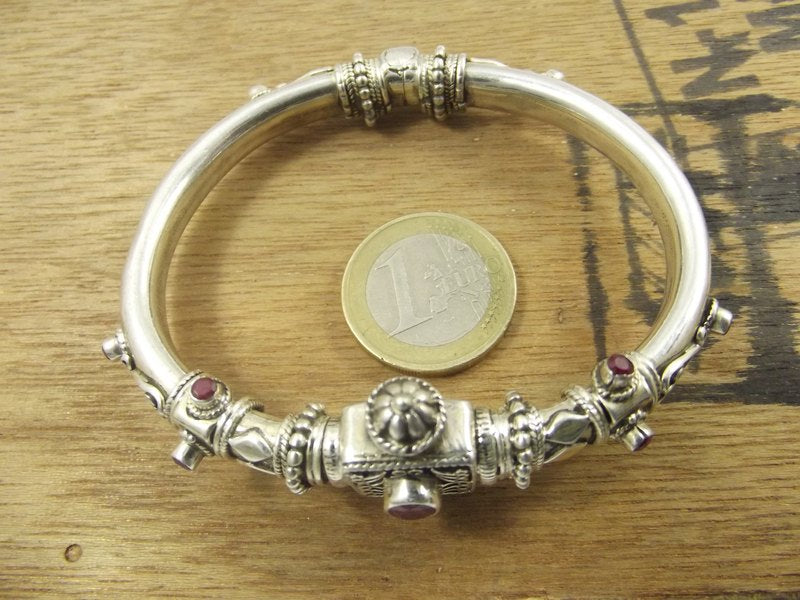 BRACCIALE fascia con filigrana e rubino - UMARI