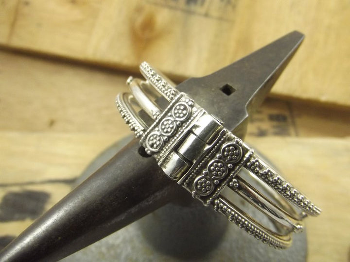 Multi-band micro granulated BRACELET III