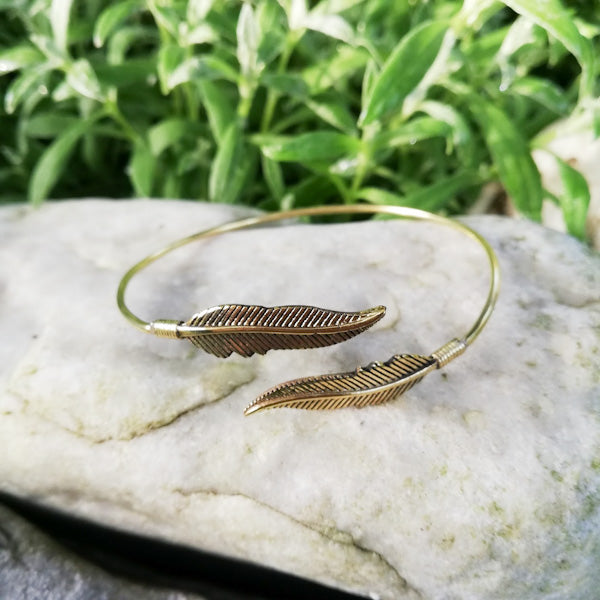 Bracciale PIUMA PRAMUKH in ottone Bracciale artigianale | BRACCIALE rigido