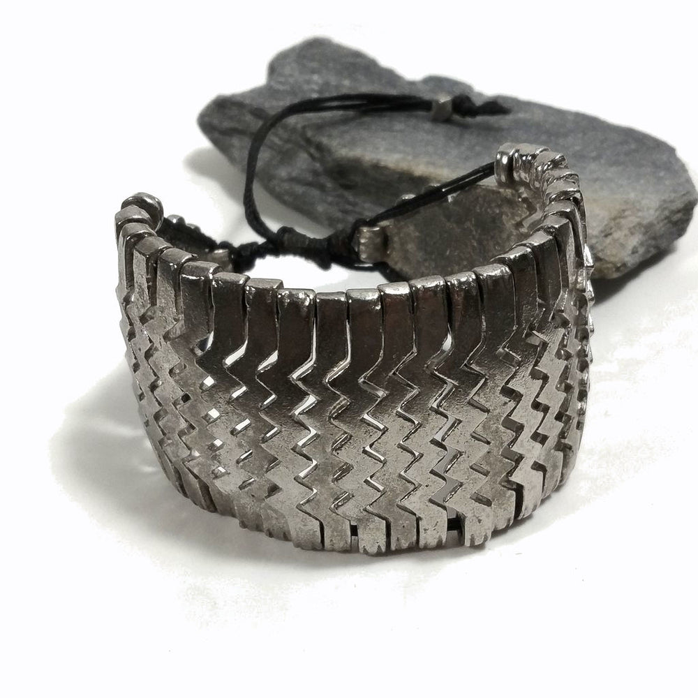 Bracciale etnico Naga in ottone tribale | GIOiEILLI ETNICI | Uomo donna