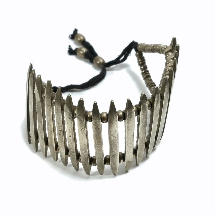 Bracciale etnico Naga in ottone tribale | GIOiEILLI ETNICI | Uomo donna
