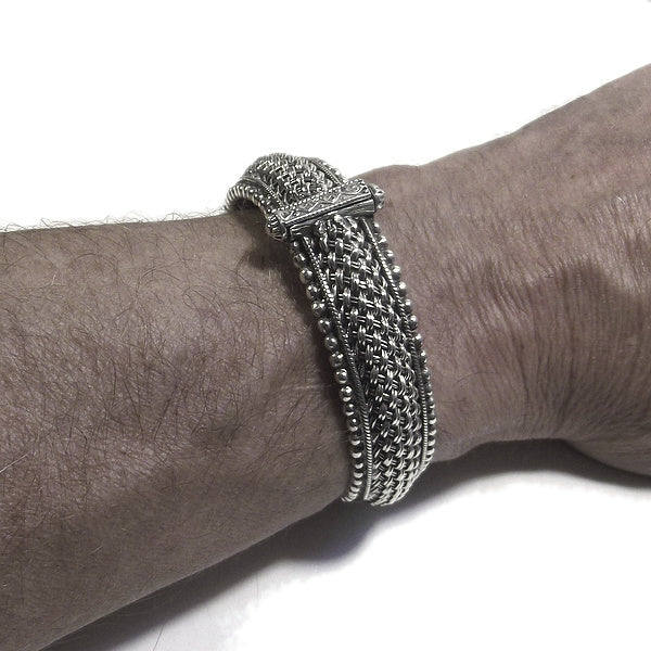Bracciale etnico SAMTA in argento rigido | Gioielli etnici Il mondo di Wit