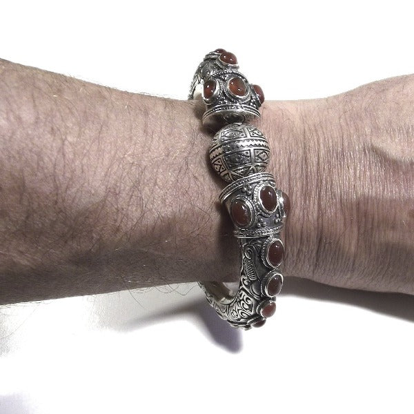 Bracciale etnico JIGER in argento rigido | Gioielli etnici Il mondo di Wit