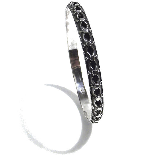 Bracciale etnico KAMMI a cerchio in argento - rigido | Gioielli etnici ilmondodiwit.com