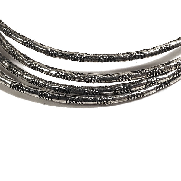 Bracciale etnico EFFI a cerchio in argento - rigido | Gioielli etnici ilmodndodiwit.com