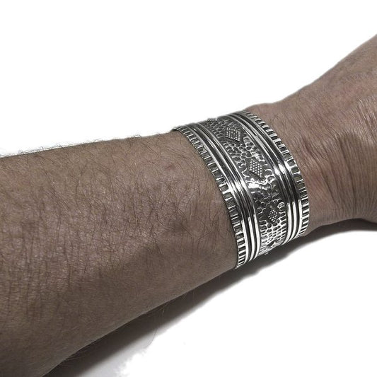 Bracciale etnico ROMEO in argento da UOMO o DONNA - rigido | Gioielli da Uomo
