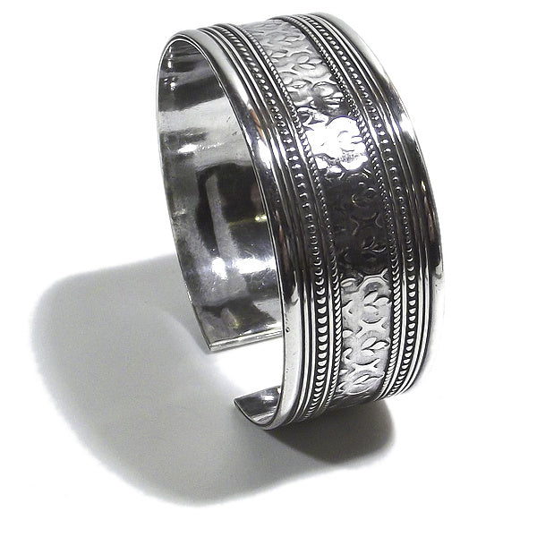 Bracciale etnico CAMELIA in argento da UOMO o DONNA - rigido | Gioielli da Uomo