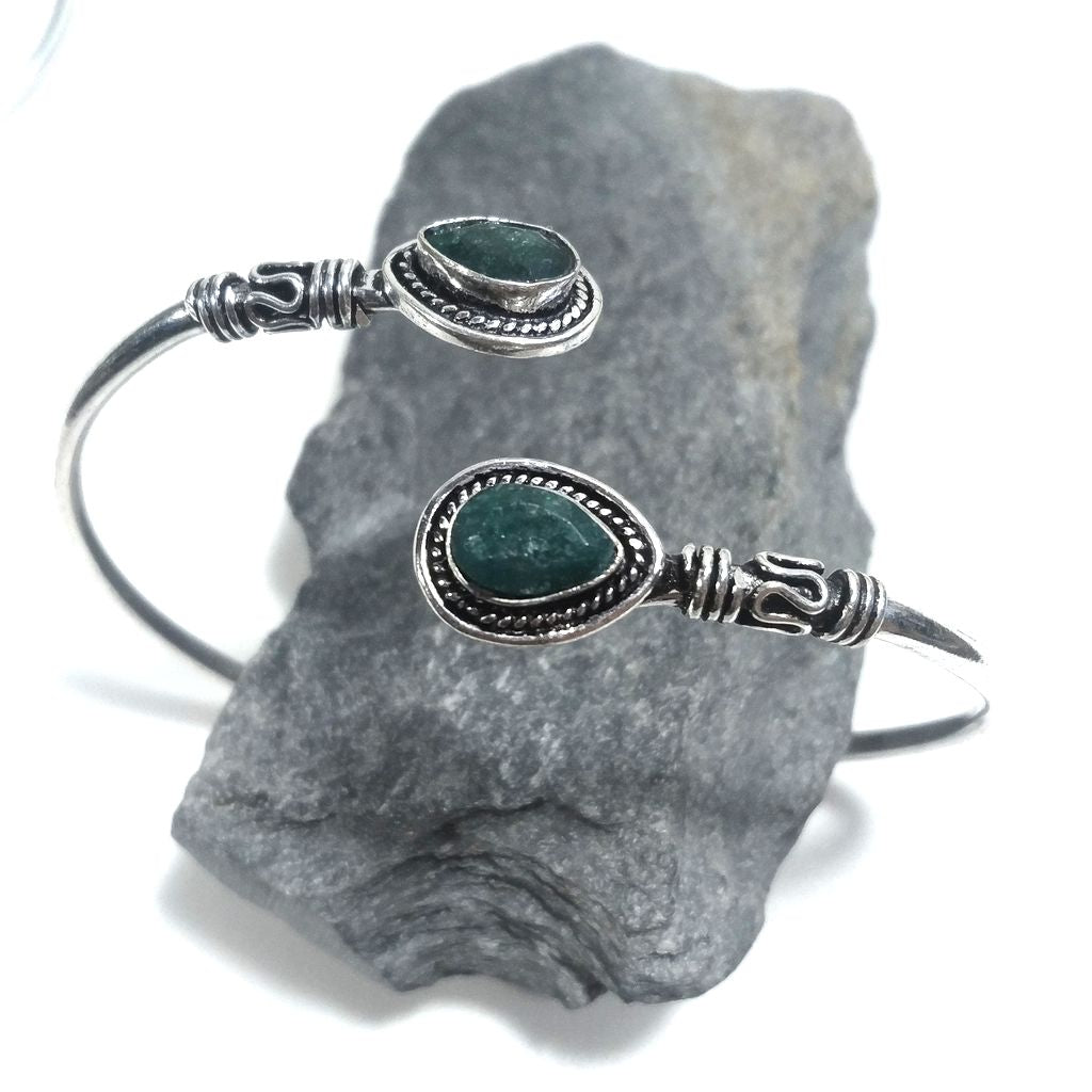 Bracciale artigianale in ottone con pietra - SEMALPURA